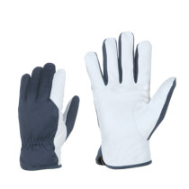 Gloves, size 7